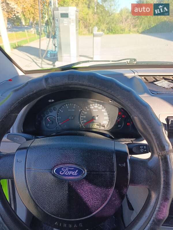 Мінівен Ford Transit Connect 2005 в Рогатині