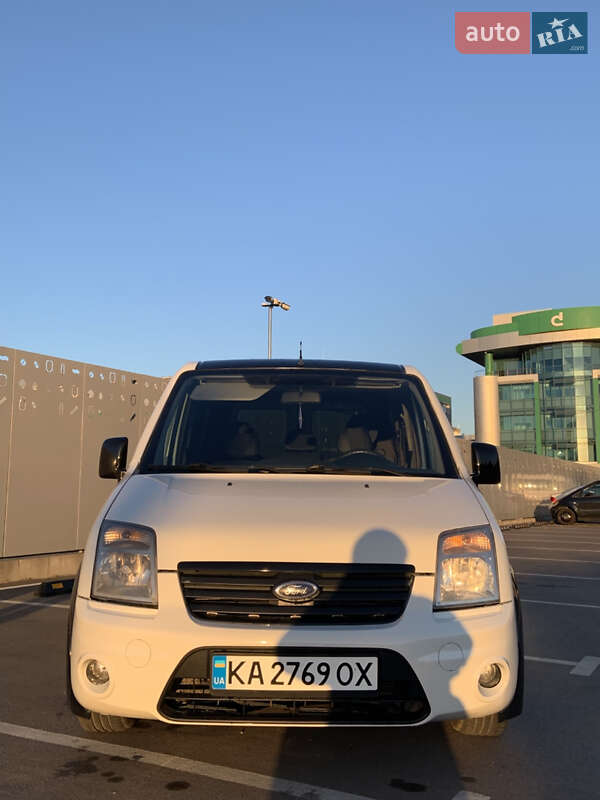 Минивэн Ford Transit Connect 2009 в Киеве