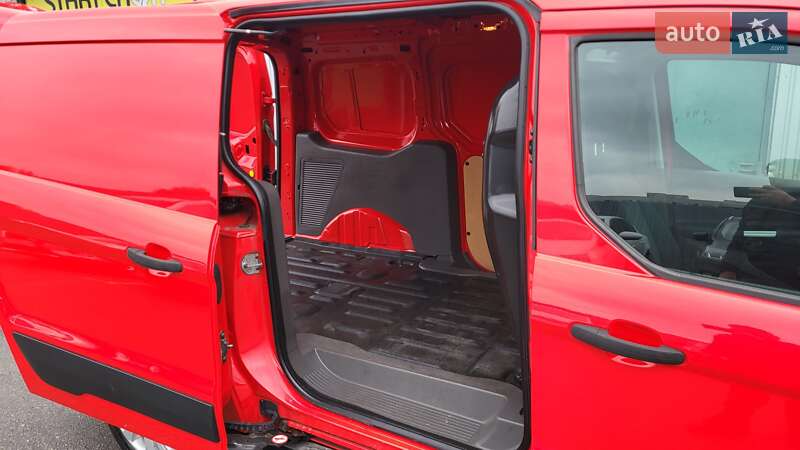 Вантажний фургон Ford Transit Connect 2018 в Києві