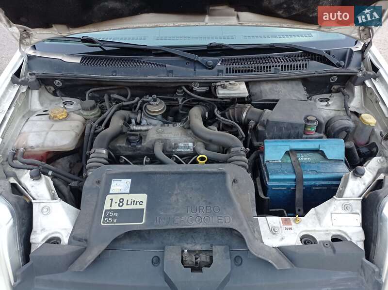 Вантажний фургон Ford Transit Connect 2002 в Ковелі