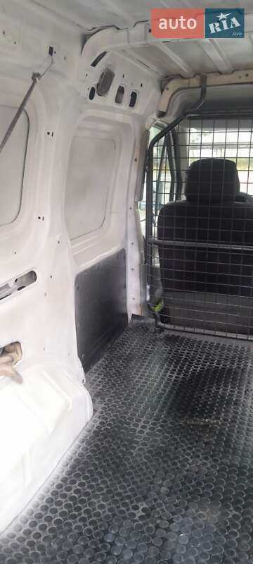 Грузовой фургон Ford Transit Connect 2003 в Сарнах фото 6 Грузовой фургон Ford Transit Connect 2003 в Сарнах