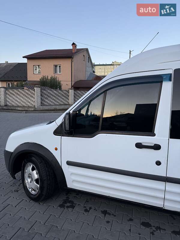 Мінівен Ford Transit Connect 2008 в Чернівцях