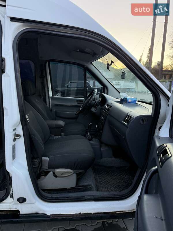 Мінівен Ford Transit Connect 2008 в Чернівцях