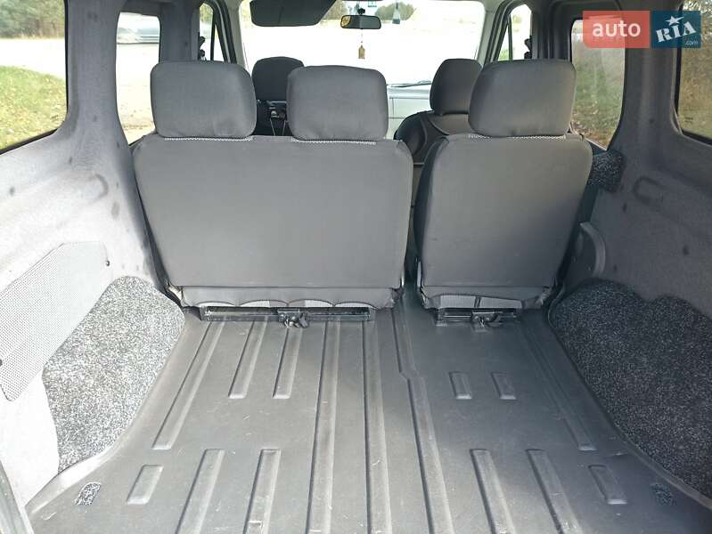 Минивэн Ford Transit Connect 2006 в Коростене