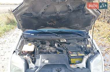 Мінівен Ford Transit Connect 2006 в 