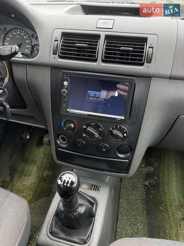 Минивэн Ford Transit Connect 2005 в Ужгороде