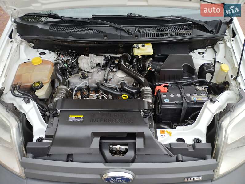 Минивэн Ford Transit Connect 2006 в Остроге фото 26 Минивэн Ford Transit Connect 2006 в Остроге