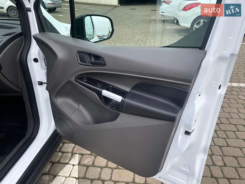 Грузовой фургон Ford Transit Connect 2019 в Львове