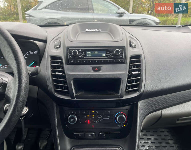 Грузовой фургон Ford Transit Connect 2019 в Львове
