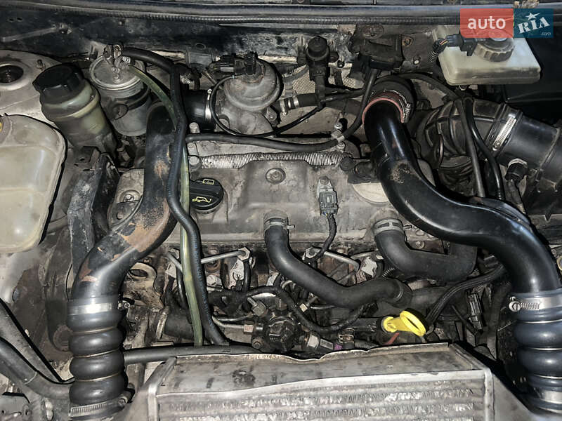 Вантажний фургон Ford Transit Connect 2004 в Києві фото 8 Вантажний фургон Ford Transit Connect 2004 в Києві