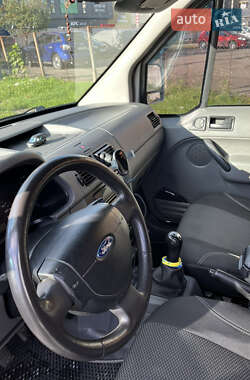 Мінівен Ford Transit Connect 2006 в  фото 15 Мінівен Ford Transit Connect 2006 в