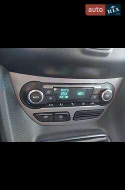 Минивэн Ford Transit Connect 2016 в 