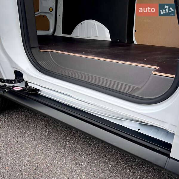 Грузовой фургон Ford Transit Connect 2021 в Киеве