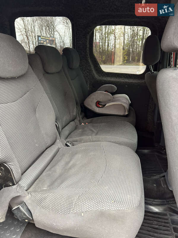 Минивэн Ford Transit Connect 2006 в Снятине