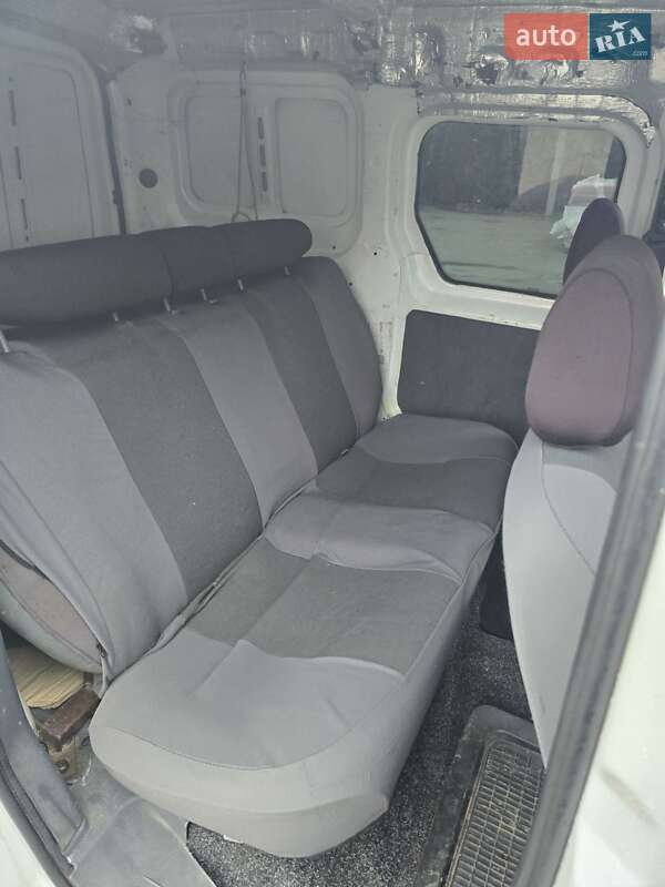 Мінівен Ford Transit Connect 2008 в Луцьку