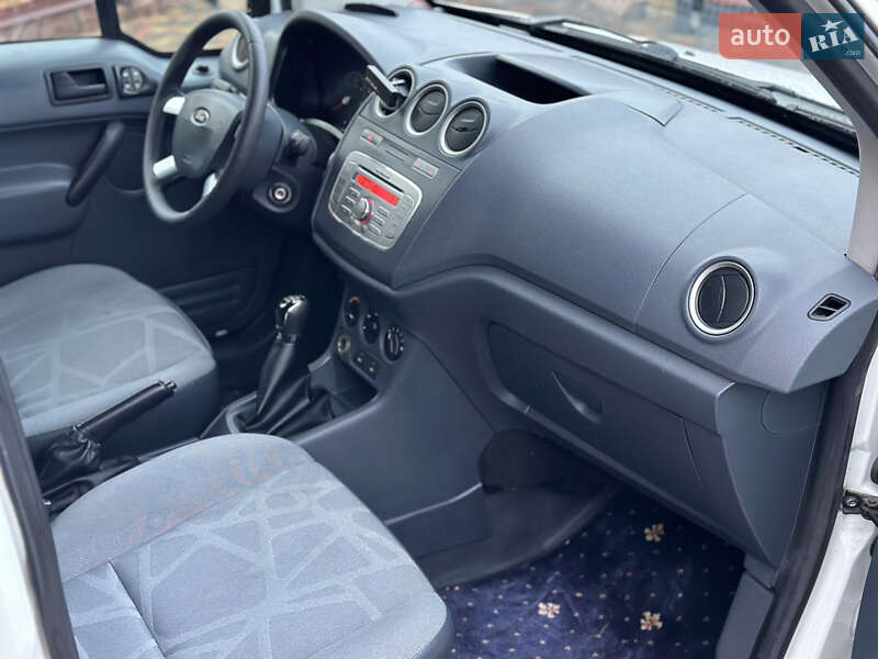 Грузовой фургон Ford Transit Connect 2013 в Луцке фото 8 Грузовой фургон Ford Transit Connect 2013 в Луцке