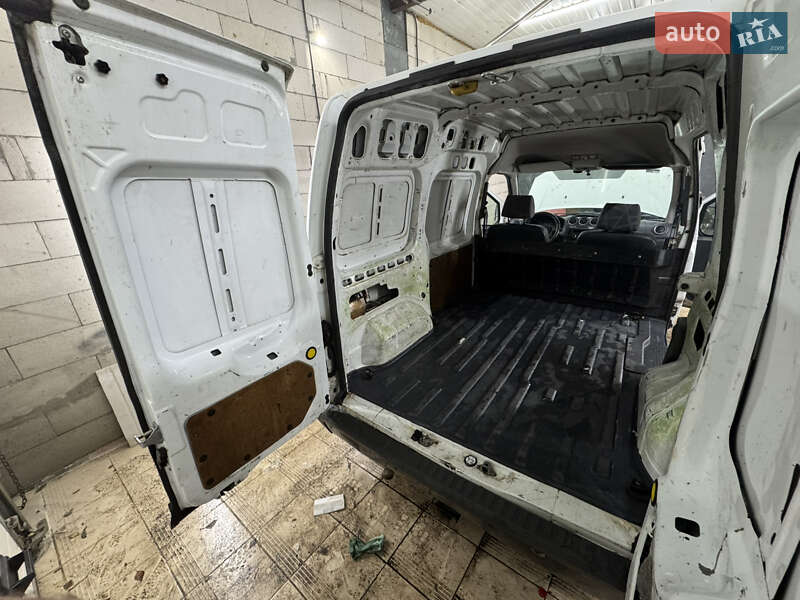 Інші вантажівки Ford Transit Connect 2011 в Дніпрі фото 36 Інші вантажівки Ford Transit Connect 2011 в Дніпрі