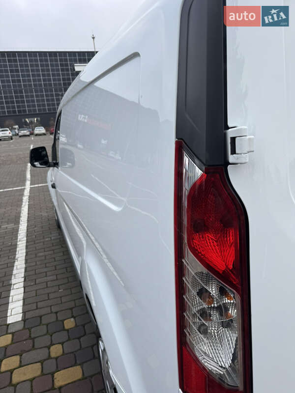 Вантажний фургон Ford Transit Connect 2018 в Луцьку