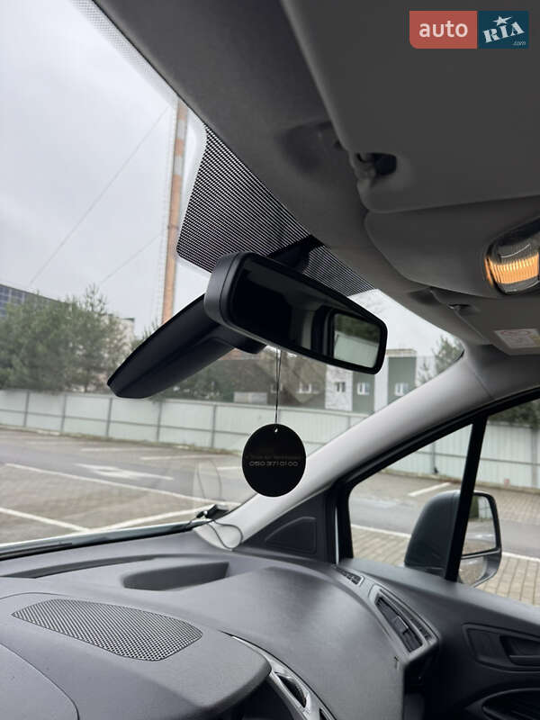 Вантажний фургон Ford Transit Connect 2018 в Луцьку