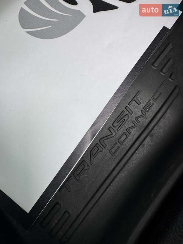 Вантажний фургон Ford Transit Connect 2018 в Луцьку