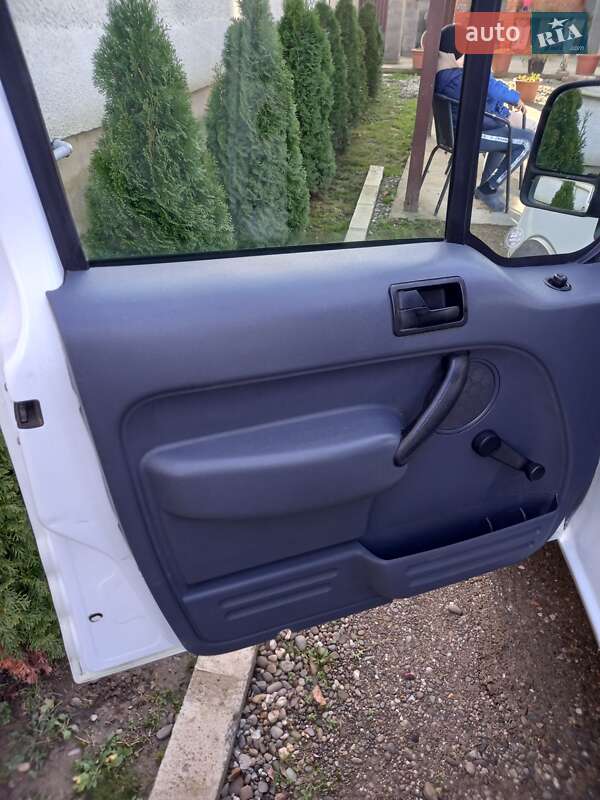 Грузовой фургон Ford Transit Connect 2007 в Виноградове фото 11 Грузовой фургон Ford Transit Connect 2007 в Виноградове