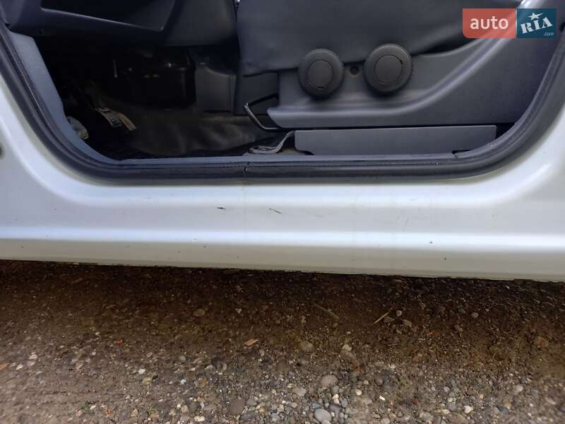 Грузовой фургон Ford Transit Connect 2007 в Виноградове фото 13 Грузовой фургон Ford Transit Connect 2007 в Виноградове