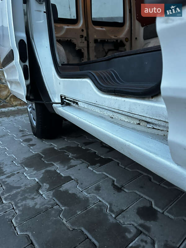 Минивэн Ford Transit Connect 2003 в Могилев-Подольске фото 6 Минивэн Ford Transit Connect 2003 в Могилев-Подольске