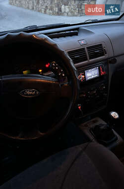 Минивэн Ford Transit Connect 2003 в Могилев-Подольске