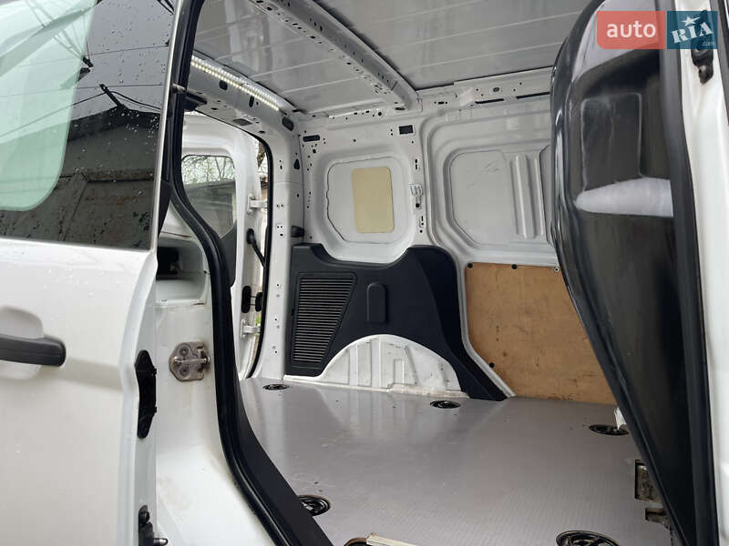 Грузовой фургон Ford Transit Connect 2015 в Одессе фото 19 Грузовой фургон Ford Transit Connect 2015 в Одессе