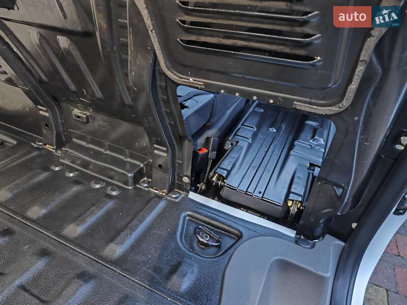 Грузовой фургон Ford Transit Connect 2021 в Радивилове