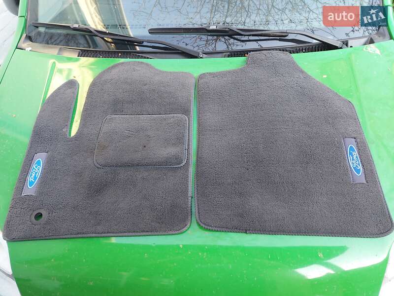 Грузовой фургон Ford Transit Connect 2012 в Онуфриевке фото 14 Грузовой фургон Ford Transit Connect 2012 в Онуфриевке