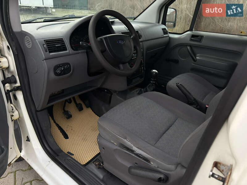 Минивэн Ford Transit Connect 2003 в Черновцах