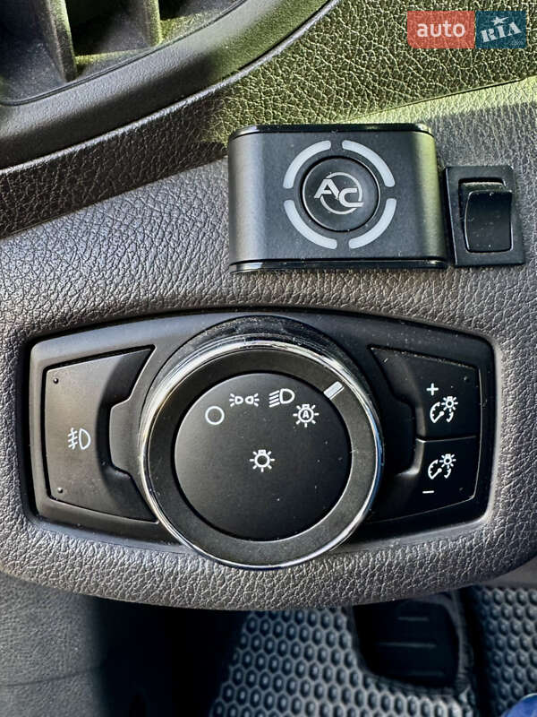 Мінівен Ford Transit Connect 2016 в Черкасах