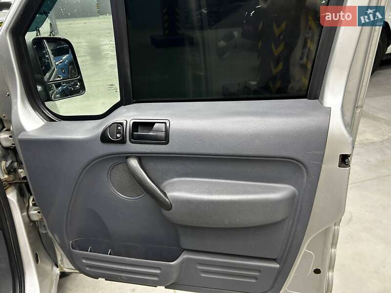 Минивэн Ford Transit Connect 2007 в Черновцах