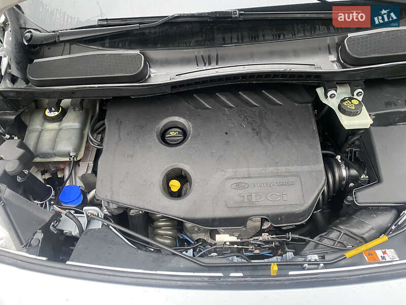 Грузовой фургон Ford Transit Connect 2015 в Борисполе фото 19 Грузовой фургон Ford Transit Connect 2015 в Борисполе