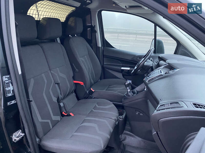 Грузовой фургон Ford Transit Connect 2017 в Радивилове