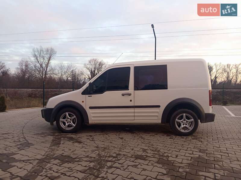 Минивэн Ford Transit Connect 2005 в Виноградове