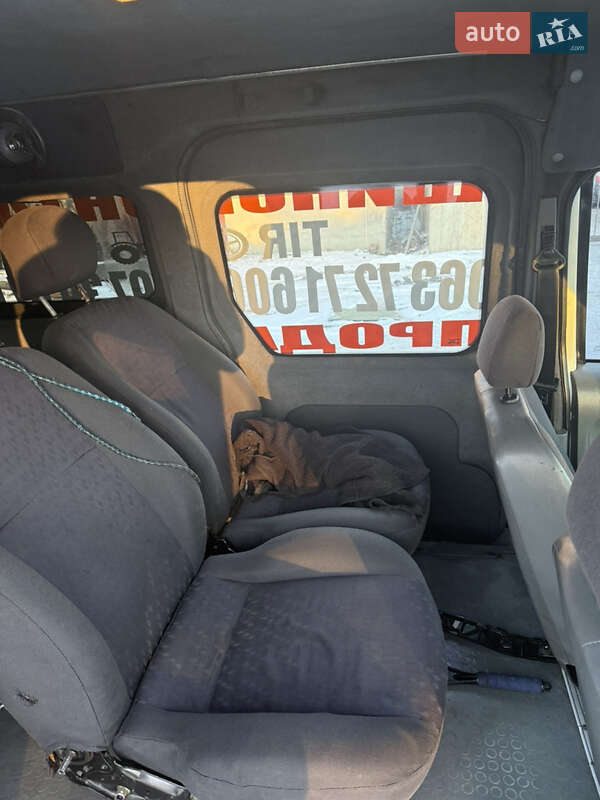 Минивэн Ford Transit Connect 2006 в Лапаевке