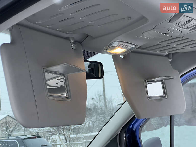 Мінівен Ford Transit Connect 2017 в Житомирі