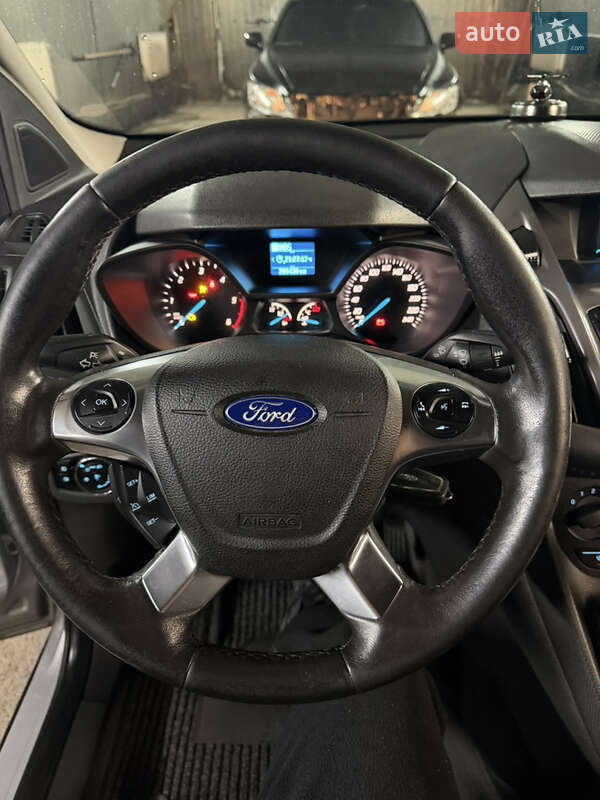 Грузовой фургон Ford Transit Connect 2016 в Житомире