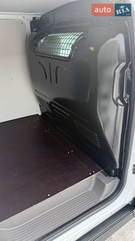 Вантажний фургон Ford Transit Connect 2021 в Луцьку
