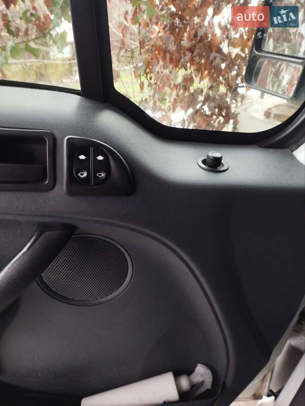 Грузовой фургон Ford Transit Connect 2010 в Запорожье