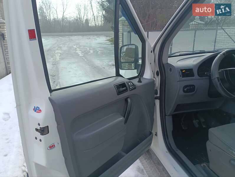 Грузопассажирский фургон Ford Transit Connect 2004 в Снятине фото 13 Грузопассажирский фургон Ford Transit Connect 2004 в Снятине