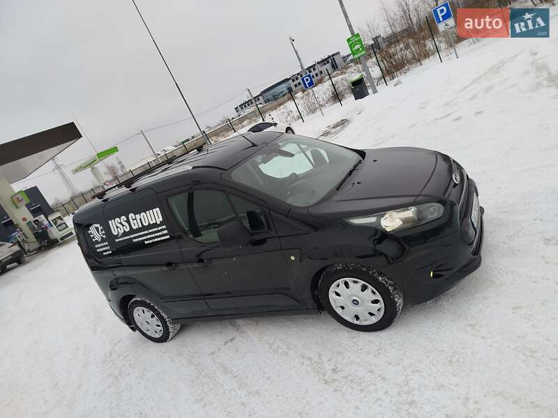 Грузовой фургон Ford Transit Connect 2015 в Киеве