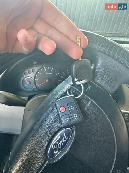 Мінівен Ford Transit Connect 2004 в Боярці фото 24 Мінівен Ford Transit Connect 2004 в Боярці