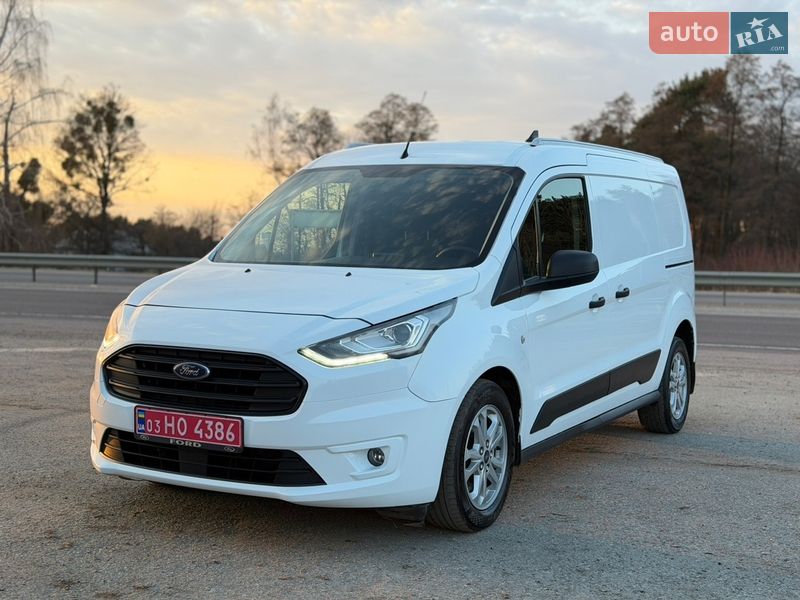 Вантажний фургон Ford Transit Connect 2022 в Радивиліві