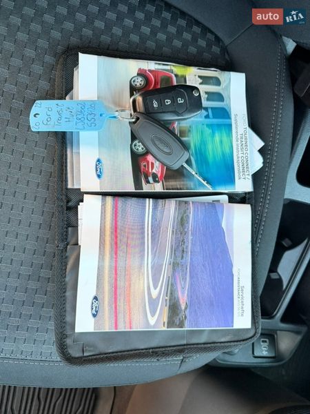 Вантажний фургон Ford Transit Connect 2022 в Радивиліві