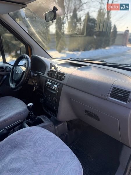 Минивэн Ford Transit Connect 2003 в Самборе фото 11 Минивэн Ford Transit Connect 2003 в Самборе