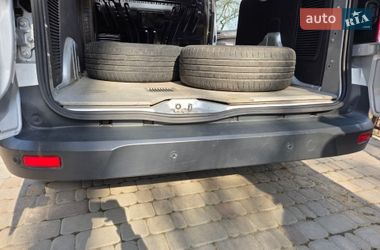 Вантажний фургон Ford Transit Connect 2014 в Вінниці