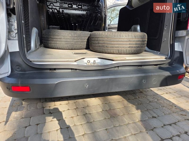 Грузовой фургон Ford Transit Connect 2014 в Виннице